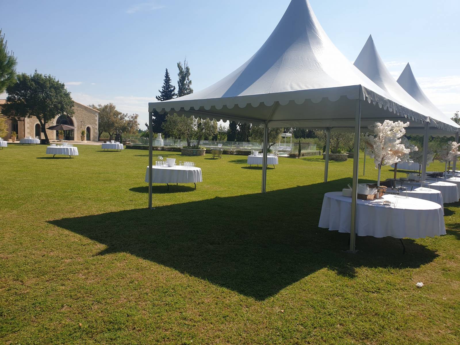 Location de tente pagode pour un mariage sur Aubagne près de Marseille
